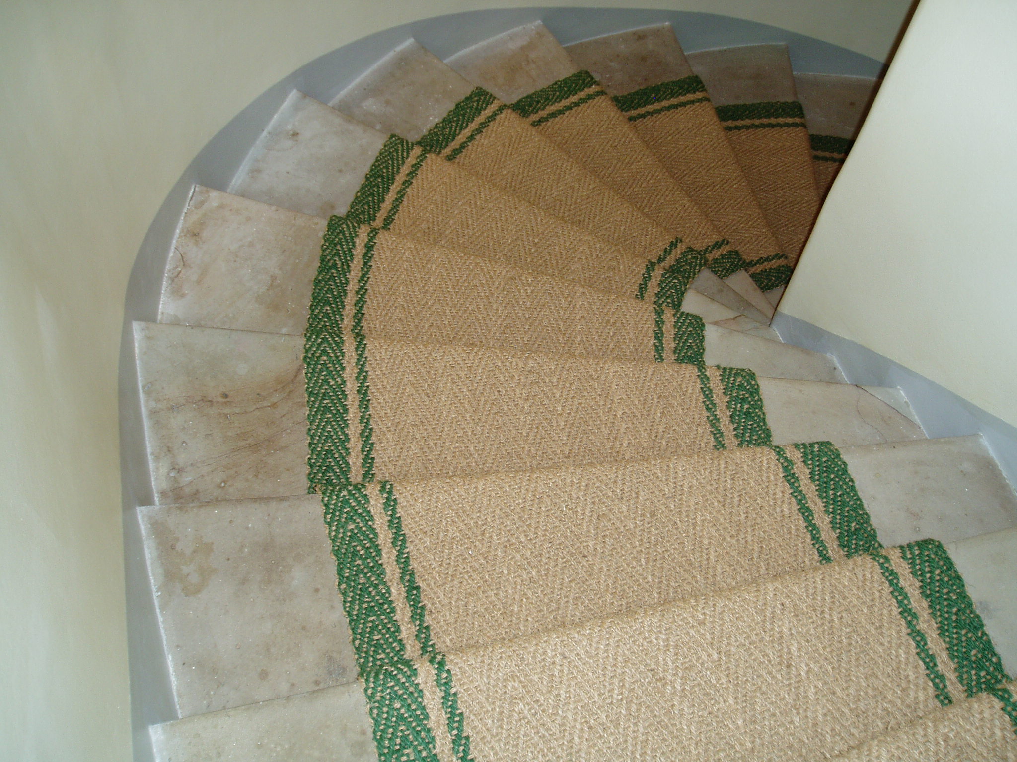 Grün Treppen Teppich